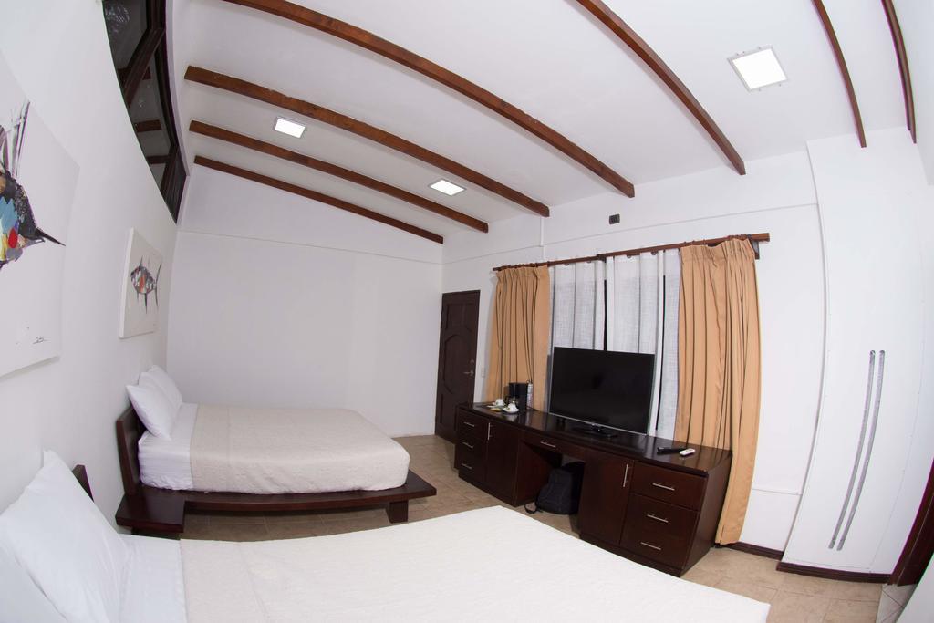 Café de Playa beach front suites Coco Extérieur photo